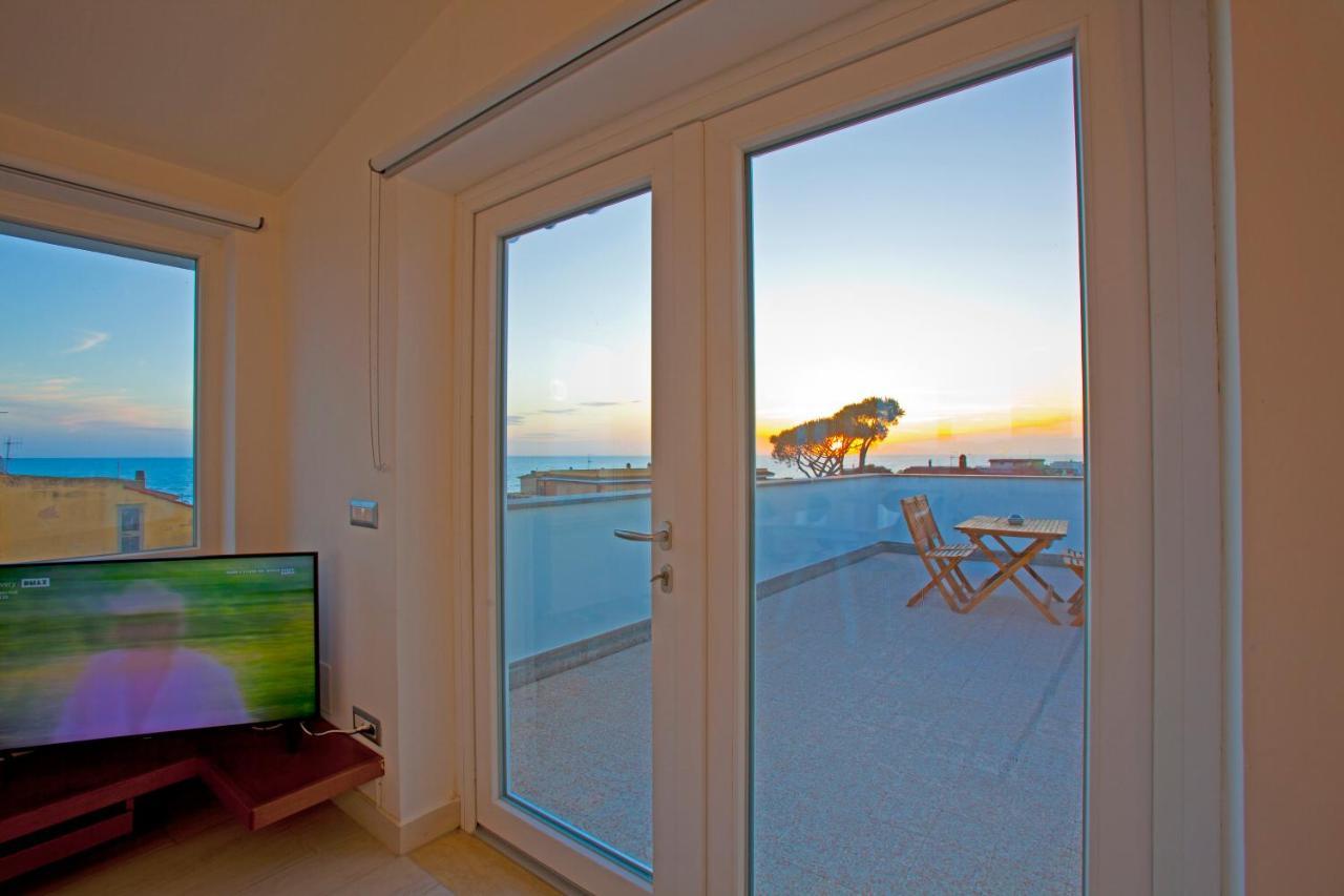 Surf And Windsurfer House Anzio Apartment Exterior photo